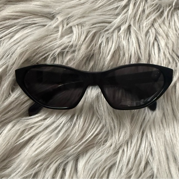 CELINE CL40251U Sunglasses in Black - Picture 5 of 14